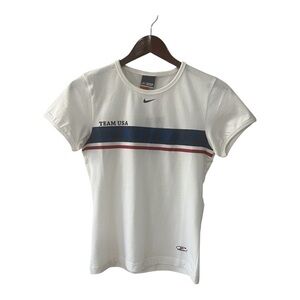 NIKE Team USA Hockey Official Licensed T Shirt Size M Women NWT